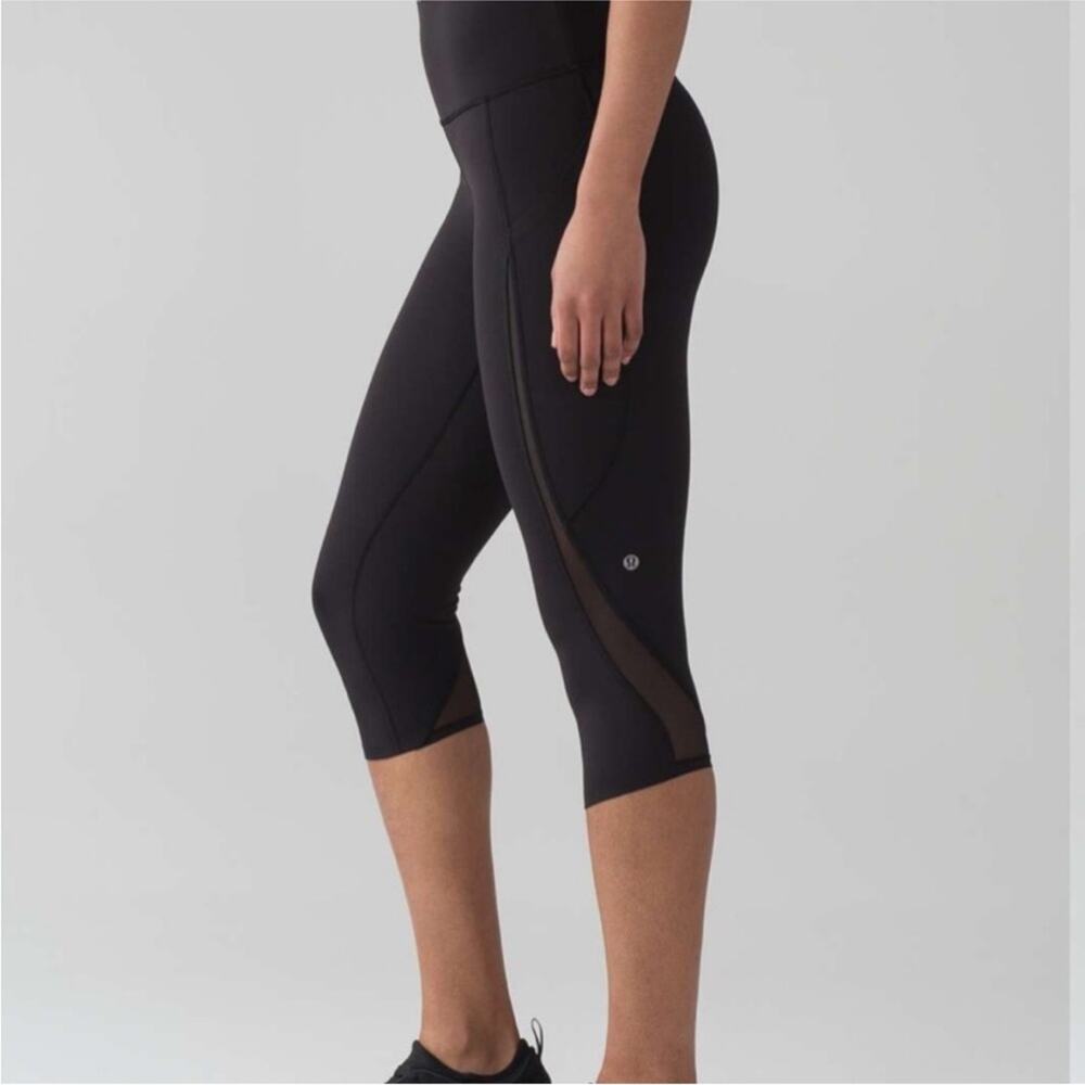Lululemon Pace Perfect Crop - Black - Size 4 - Excellent Condition